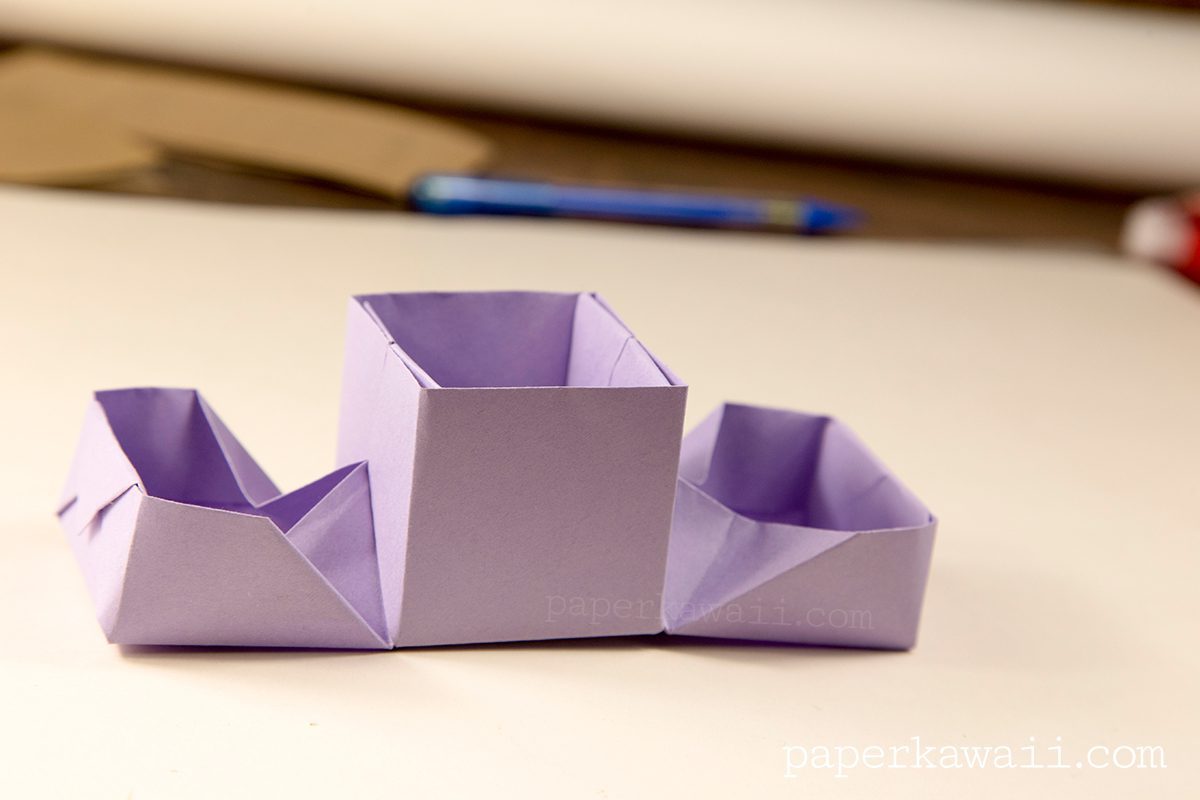 Learn how to make a modular origami hinged box with lids that open to the sides, this box would make a very neat wedding ring box! #origami #origamibox #tutorial #instructions #crafts #diy